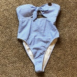 One piece bathing suit